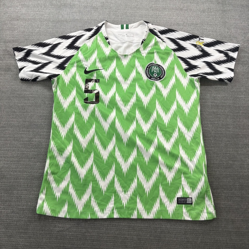Nigeria Soccer Jersey 2018 Nike Mens Home Green Size M #5 Slim Fit